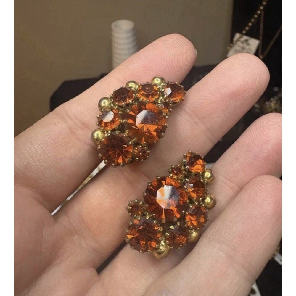 Vintage WEISS Burnt OrangeRhinestone Clip On Earrings AmberGlass Cluster